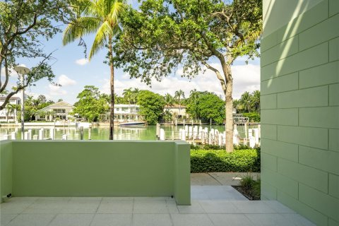 Купить таунхаус в Майами-Бич, Флорида 5 спален, 424.93м2, № 1117632 - фото 3