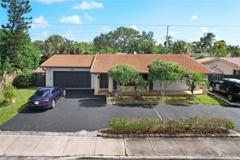 Casa en venta en Fort Lauderdale, Florida, 3 dormitorios, 144 m2 № 959594 - foto 8
