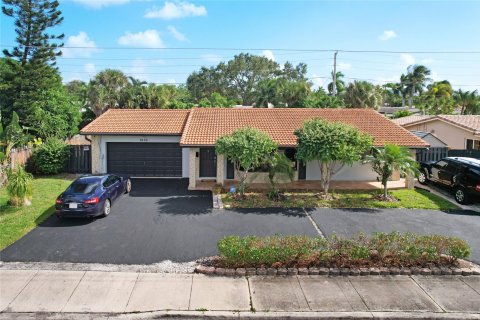 House in Fort Lauderdale, Florida 3 bedrooms, 144 sq.m. № 959594 - photo 8