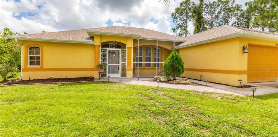 Villa ou maison à North Port, Floride 4 chambres, 214.88 m2 № 1346253