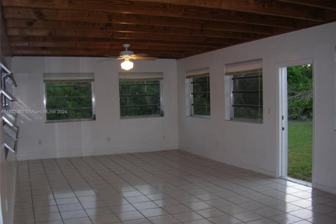 Casa en alquiler en Homestead, Florida, 3 dormitorios, 267.74 m2 № 1395123 - foto 5