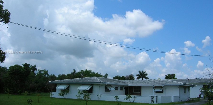 Casa en Homestead, Florida 3 dormitorios, 267.74 m2 № 1395123