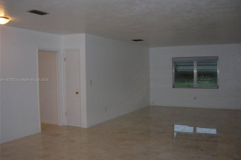 Casa en alquiler en Homestead, Florida, 3 dormitorios, 267.74 m2 № 1395123 - foto 16