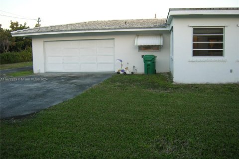 Casa en alquiler en Homestead, Florida, 3 dormitorios, 267.74 m2 № 1395123 - foto 19