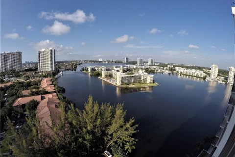 Condominio en venta en Aventura, Florida, 2 dormitorios, 102.56 m2 № 1395166 - foto 2