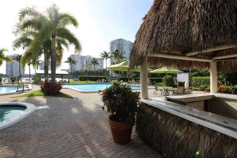 Condominio en venta en Aventura, Florida, 2 dormitorios, 102.56 m2 № 1395166 - foto 25