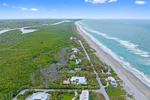 House in Hobe Sound, Florida 4 bedrooms, 251.58 sq.m. № 1395167 - photo 26