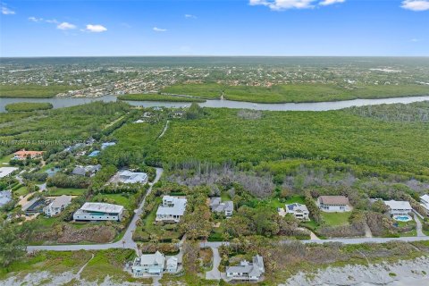 House in Hobe Sound, Florida 4 bedrooms, 251.58 sq.m. № 1395167 - photo 28