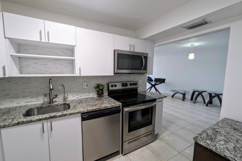 Copropriété à vendre à Deerfield Beach, Floride: 1 chambre, 74.32 m2 № 1079021 - photo 15