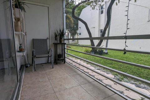 Condominio en venta en Deerfield Beach, Florida, 1 dormitorio, 74.32 m2 № 1079021 - foto 22