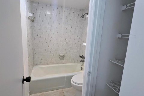 Copropriété à vendre à Deerfield Beach, Floride: 1 chambre, 74.32 m2 № 1079021 - photo 11