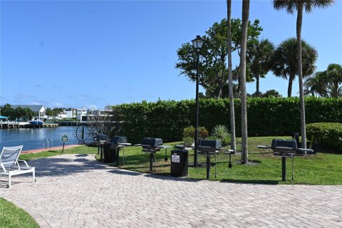 Copropriété à vendre à Boca Raton, Floride: 2 chambres, 122.17 m2 № 1178635 - photo 6