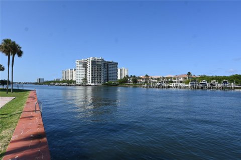 Copropriété à vendre à Boca Raton, Floride: 2 chambres, 122.17 m2 № 1178635 - photo 3