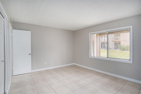 Copropriété à vendre à Tampa, Floride: 2 chambres, 100.8 m2 № 1383324 - photo 11