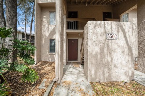 Copropriété à vendre à Tampa, Floride: 2 chambres, 100.8 m2 № 1383324 - photo 1