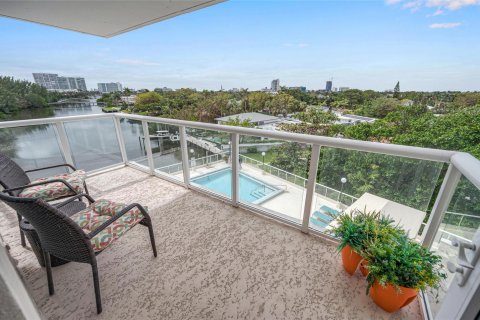 Condo in Fort Lauderdale, Florida, 1 bedroom  № 1014140 - photo 27