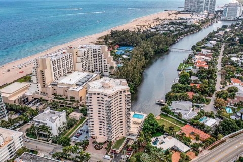 Condo in Fort Lauderdale, Florida, 1 bedroom  № 1014140 - photo 4