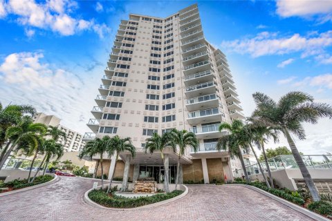 Condo in Fort Lauderdale, Florida, 1 bedroom  № 1014140 - photo 6