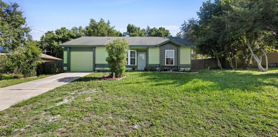 House in Deltona, Florida 2 bedrooms, 95.32 sq.m. № 1258255