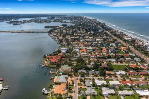 Terreno en venta en Belleair Beach, Florida № 1400661 - foto 25