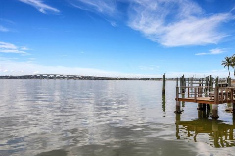 Terreno en venta en Belleair Beach, Florida № 1400661 - foto 7