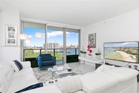 Condominio en venta en North Miami Beach, Florida, 3 dormitorios, 144.56 m2 № 732467 - foto 8