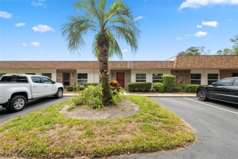 Copropriété à vendre à New Port Richey, Floride: 2 chambres, 76.64 m2 № 1315009 - photo 2