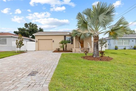 Casa en venta en Tampa, Florida, 4 dormitorios, 172.8 m2 № 1314975 - foto 3