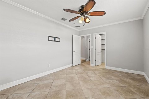 Villa ou maison à vendre à Tampa, Floride: 4 chambres, 172.8 m2 № 1314975 - photo 12