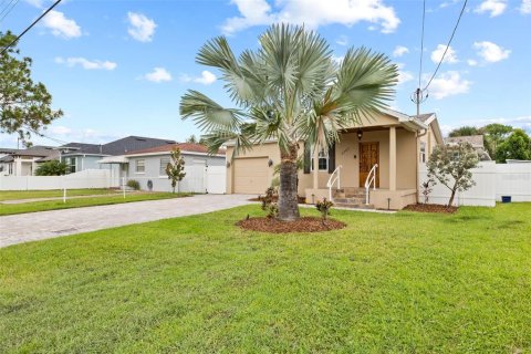 Casa en venta en Tampa, Florida, 4 dormitorios, 172.8 m2 № 1314975 - foto 2