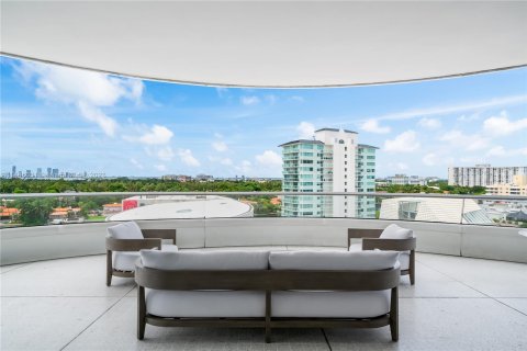 Condo in Miami Beach, Florida, 2 bedrooms  № 703144 - photo 4