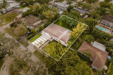 Villa ou maison à vendre à North Miami, Floride: 3 chambres, 197.88 m2 № 958930 - photo 3