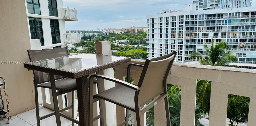 Condo in Key Biscayne, Florida, 1 bedroom  № 1316620