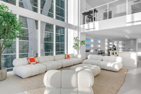 Condominio en venta en Miami, Florida, 2 dormitorios, 161.19 m2 № 815437 - foto 18