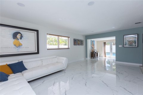 Casa en venta en Hollywood, Florida, 3 dormitorios, 113.34 m2 № 1389543 - foto 4