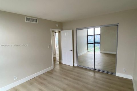 Copropriété à vendre à Aventura, Floride: 2 chambres, 121.98 m2 № 1406295 - photo 2