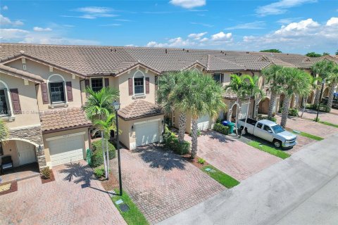 Adosado en venta en Margate, Florida, 3 dormitorios, 126.63 m2 № 1406348 - foto 9