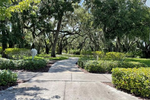 Villa ou maison à vendre à Kissimmee, Floride: 5 chambres, 248.42 m2 № 1346247 - photo 17