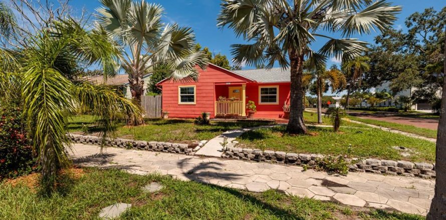 Casa en Saint Petersburg, Florida 2 dormitorios, 89 m2 № 1342634