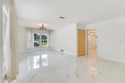 Villa ou maison à vendre à Orlando, Floride: 5 chambres, 312.24 m2 № 1404799 - photo 13