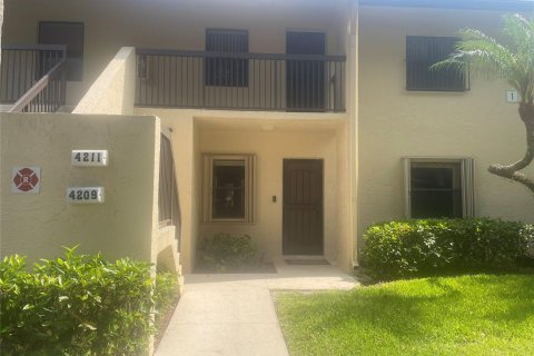 Copropriété à vendre à Coconut Creek, Floride: 2 chambres, 100.24 m2 № 1173204 - photo 7