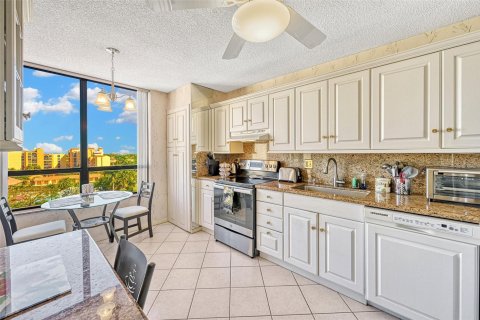 Condo in Boca Raton, Florida, 2 bedrooms  № 1121074 - photo 18