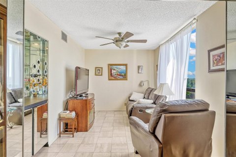 Condo in Boca Raton, Florida, 2 bedrooms  № 1121074 - photo 24