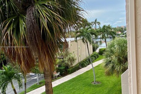 Copropriété à vendre à Hallandale Beach, Floride: 1 chambre, 74.32 m2 № 1160172 - photo 13