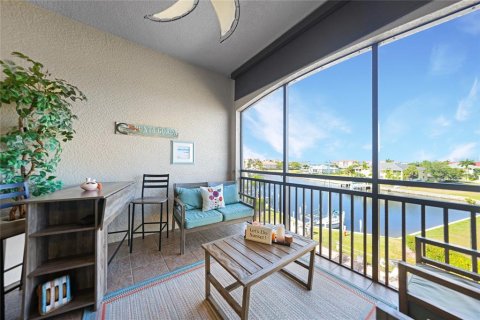 Condo in Punta Gorda, Florida, 3 bedrooms  № 1197208 - photo 1