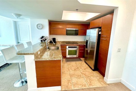 Condo in Sunrise, Florida, 2 bedrooms  № 1235887 - photo 3