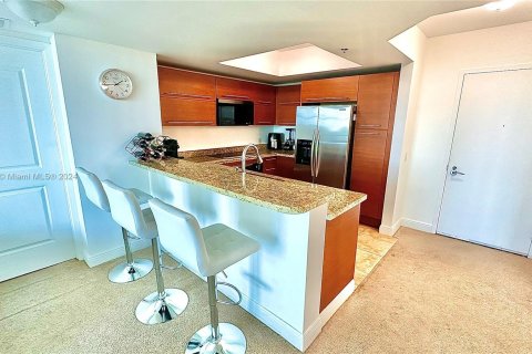 Condo in Sunrise, Florida, 2 bedrooms  № 1235887 - photo 2