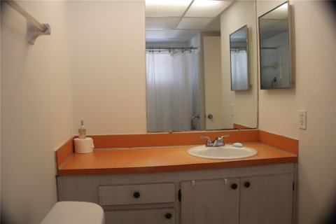 Condo in Bradenton, Florida, 1 bedroom  № 1412751 - photo 6