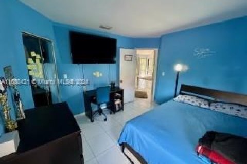 Casa en venta en Pembroke Pines, Florida, 3 dormitorios, 131.55 m2 № 1310882 - foto 27