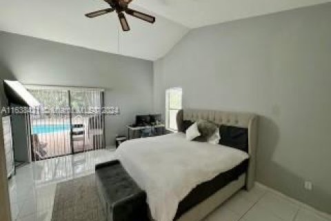 Casa en venta en Pembroke Pines, Florida, 3 dormitorios, 131.55 m2 № 1310882 - foto 23